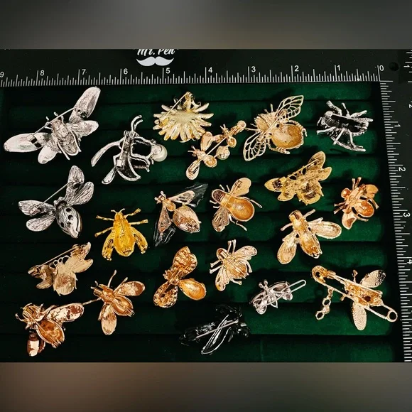 Vintage Style Bee Brooch Lot 21 Crystal Rhinestone Enamel Pins Mixed - Picture 2 of 2